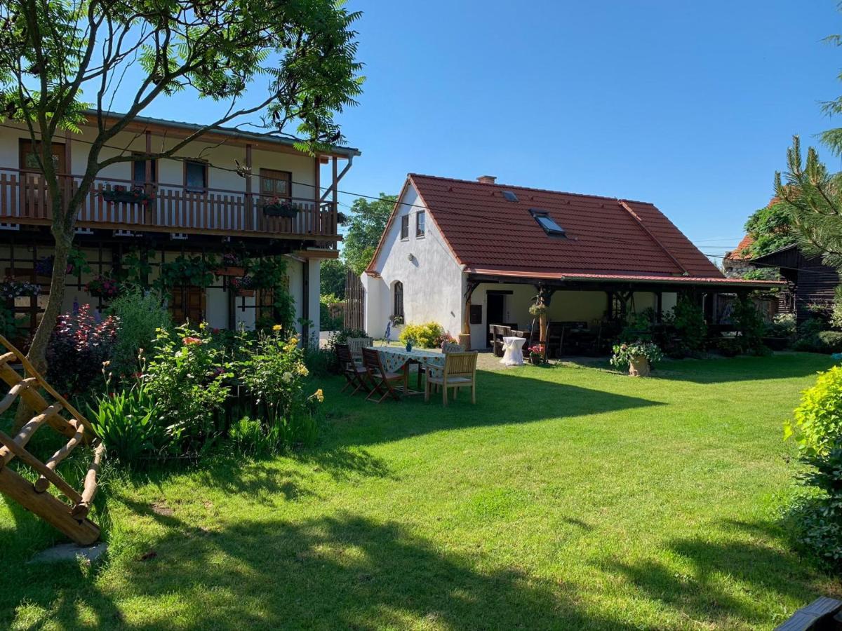 Rybarska Basta Vikletice - Nechranice Villa Kwon Esterno foto